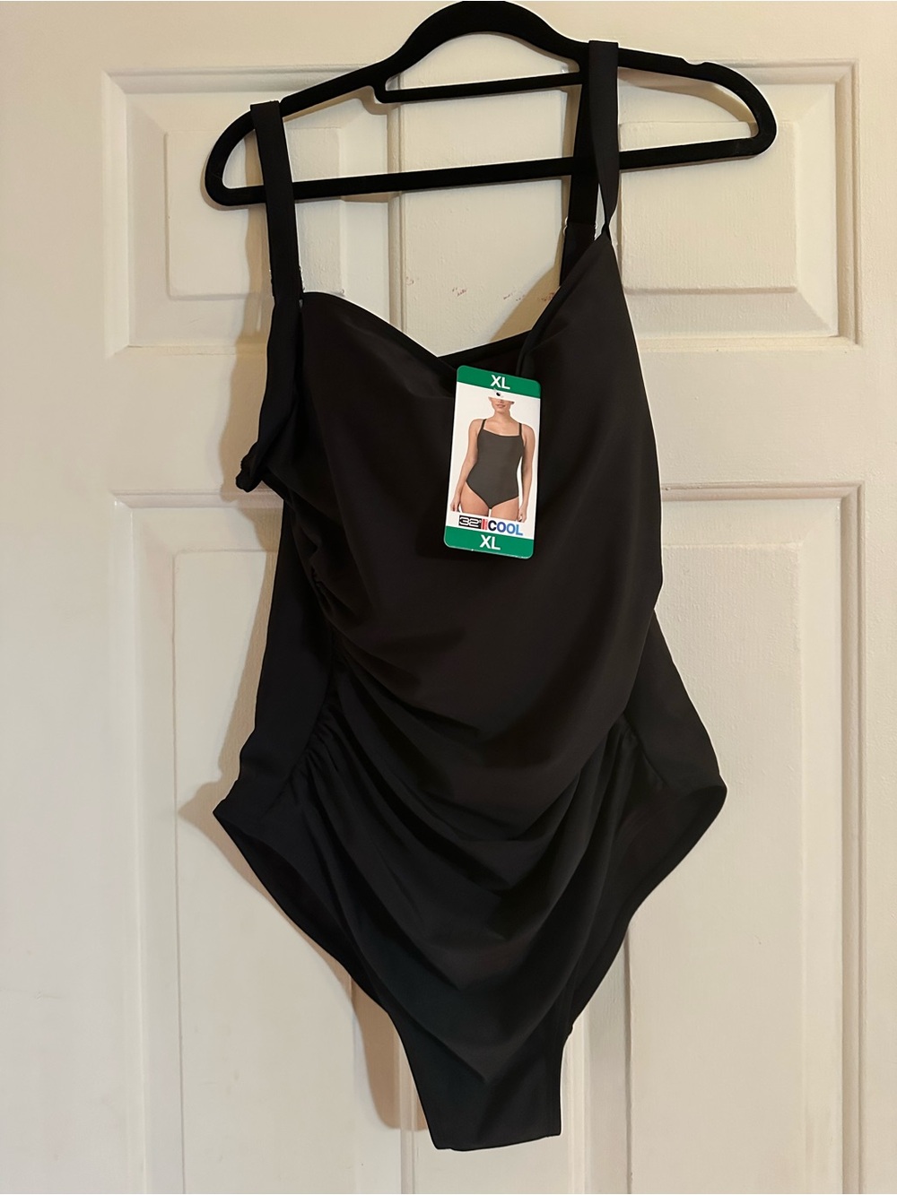 32 Degrees Black NWT WOMEN'S SQUARE NECK ONE PIECE SWIMSUIT
